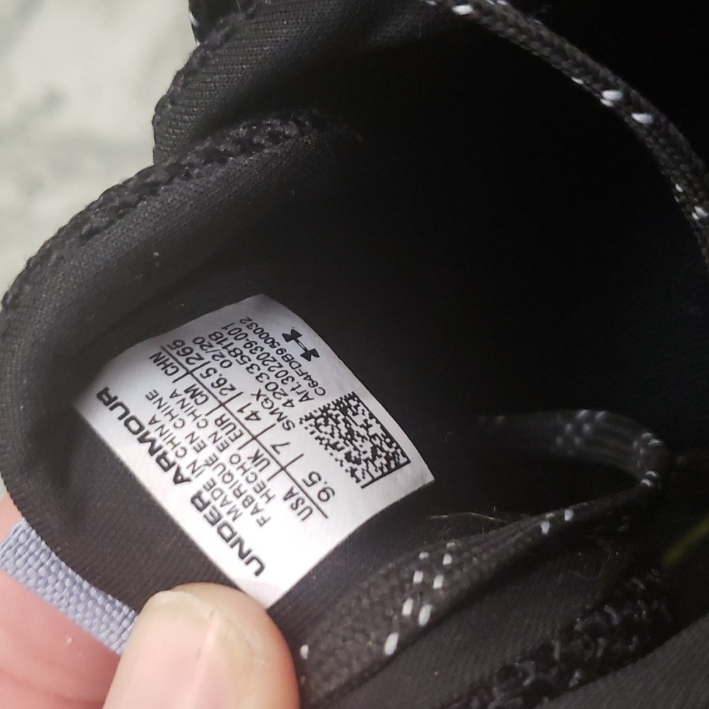 Under Armour Charged Womens Shoe Lace Up Sneakers Black Trainers Size 9.5 - Picture 7 of 11